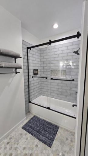 Oak Harbor Suite